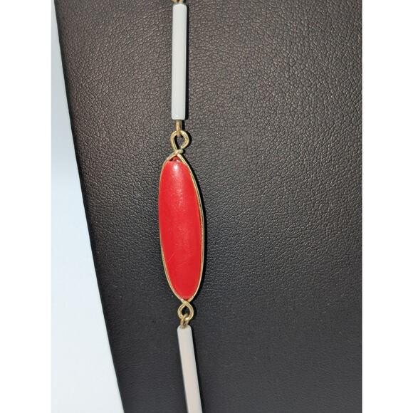 Vintage Red White Blue Multi Shape Long Acrylic Beaded Necklace - Picture 2 of 6